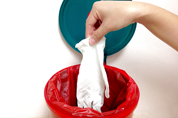 Why Should I Use Disposable Gloves in the Workplace?