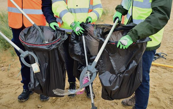 Take action: beach clean-up with Brosch Direct