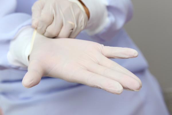 Know Your Glove Standards - BS EN 455
