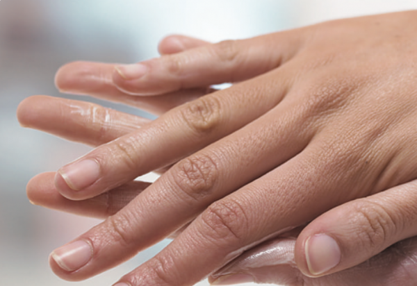 Hand Hygiene: Step 3 - Hand Moisturising